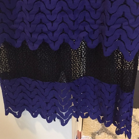 💤 Gorgeous Lace Blue dress - Picture 2 of 6